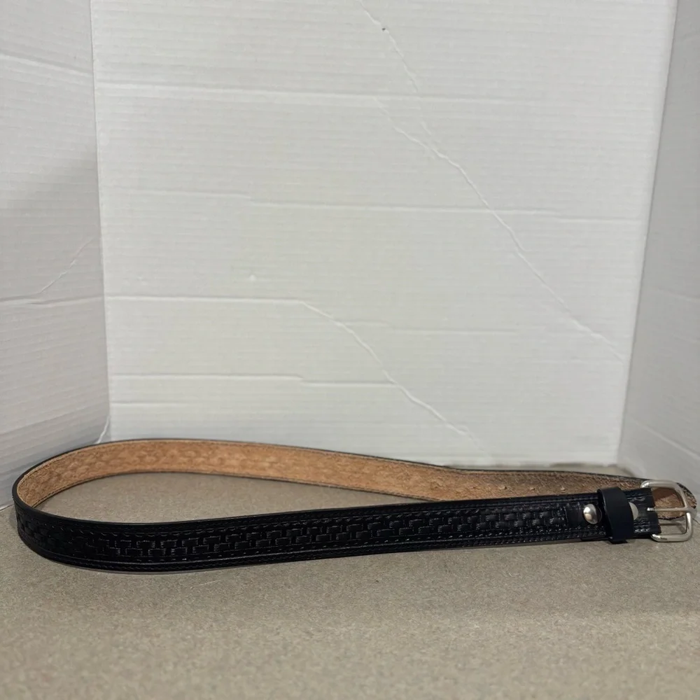 Men’s Black Leather Basket Weave Stud Belt 38 (see measurements)